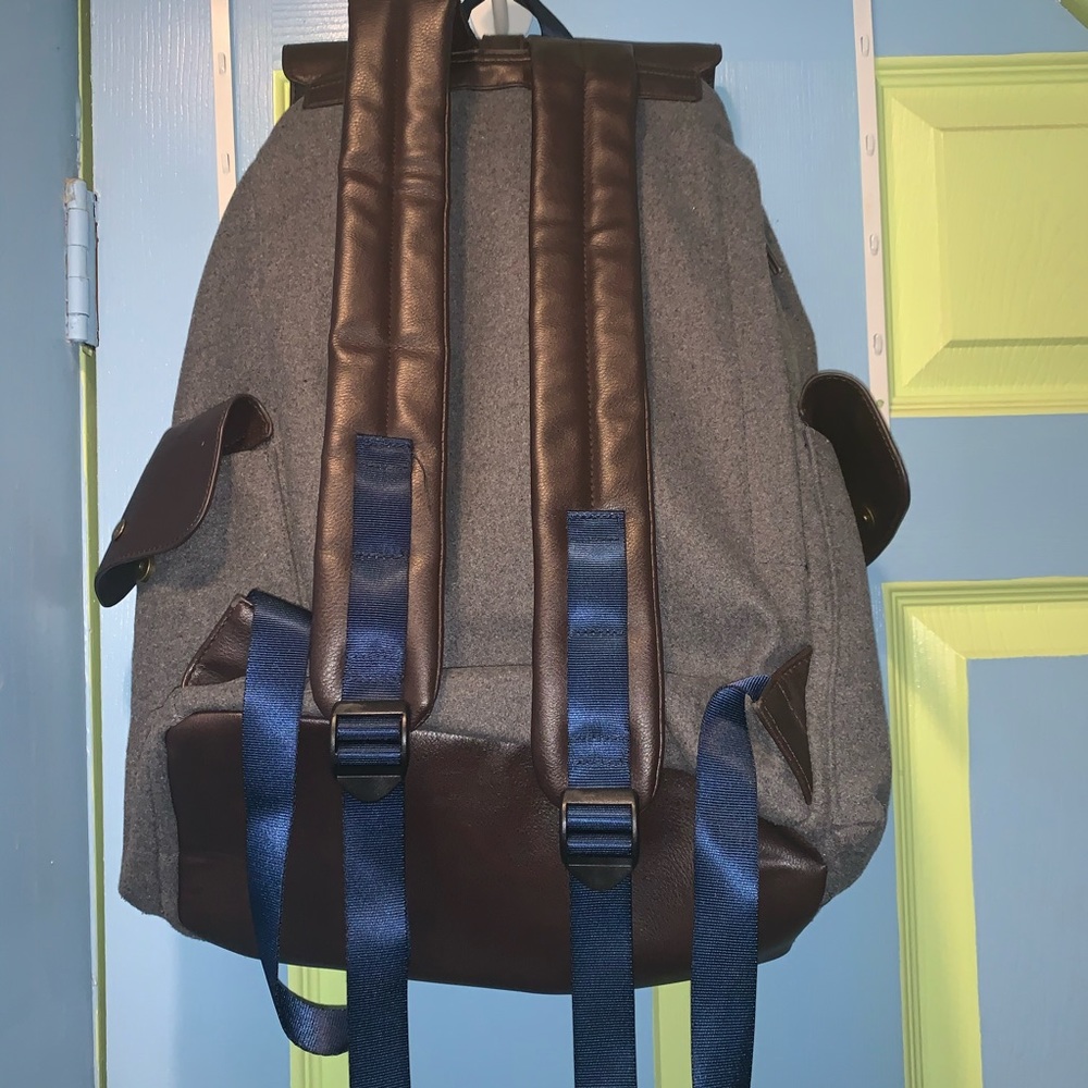 Grey Backpack - Picture 2 of 3